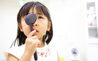 子供の目が気になる